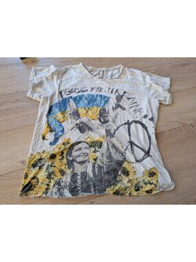 Magnolia Pearl Peace for Ukraine Sunflowers Tee 1259 Moonlight One Size...